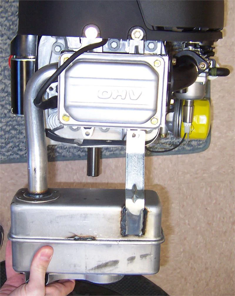 Briggs & Stratton Single Cylinder Muffler #532137352 - Image 3