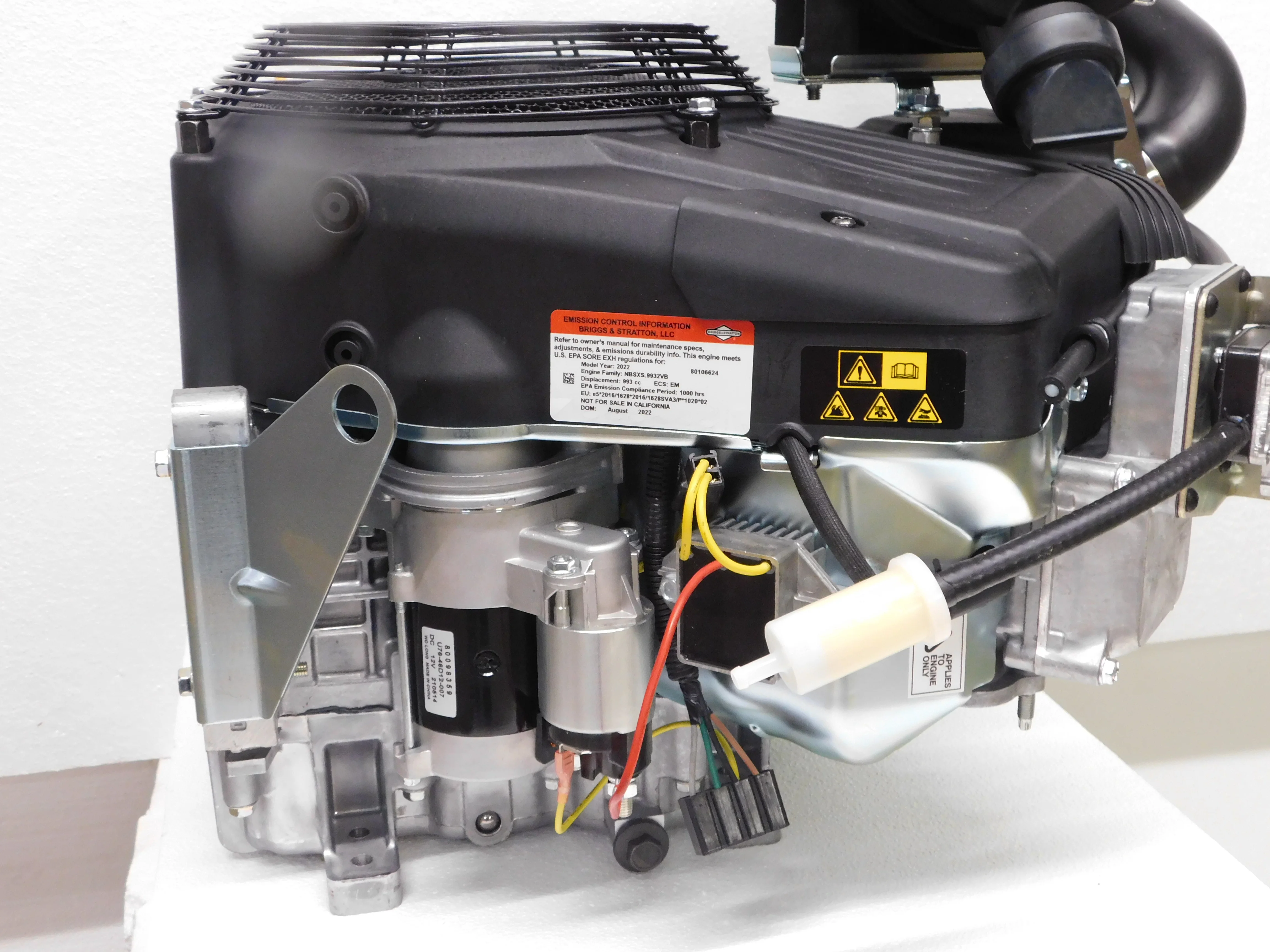 Briggs & Stratton Vertical Engine 36 HP Vanguard OHV Big Block 1-1/8" x 4-1/2" #613777-0014 - Image 4