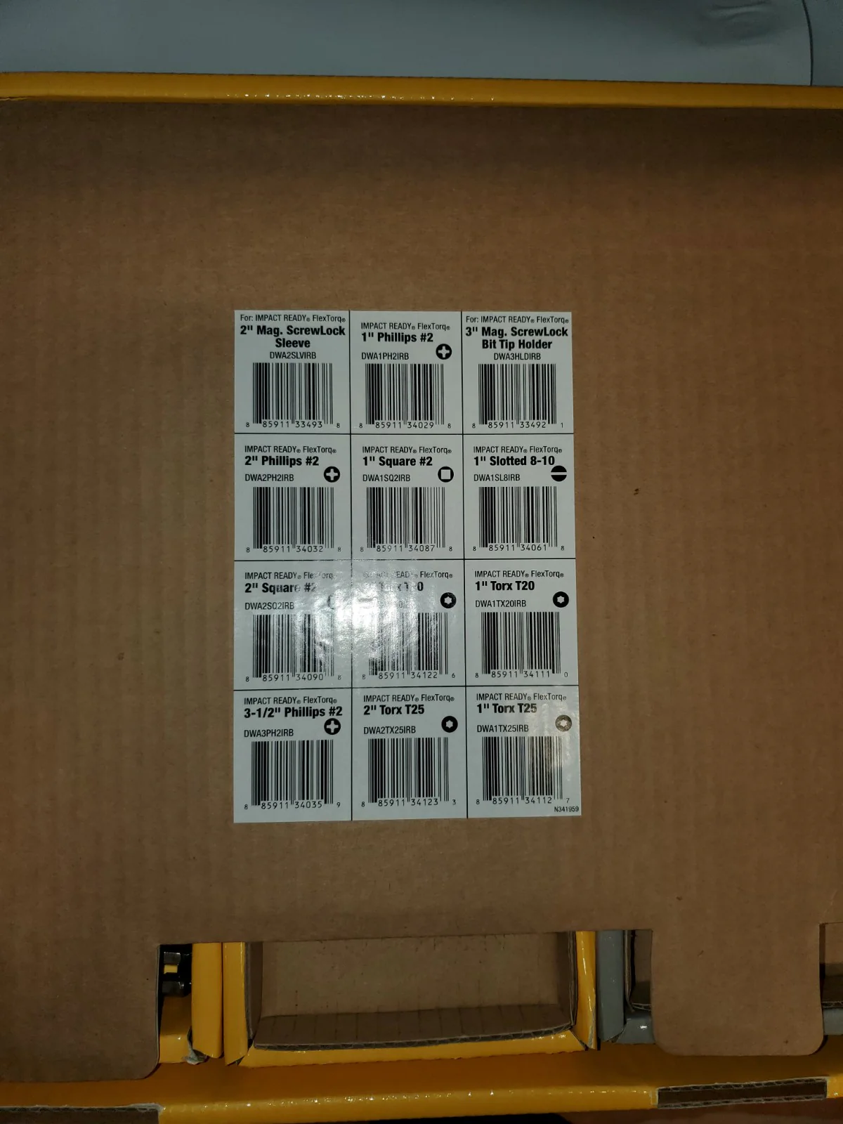 Dewalt -Piece Screwlock Merchandiser Kit #DWA2BLKIRCT1 - Image 2